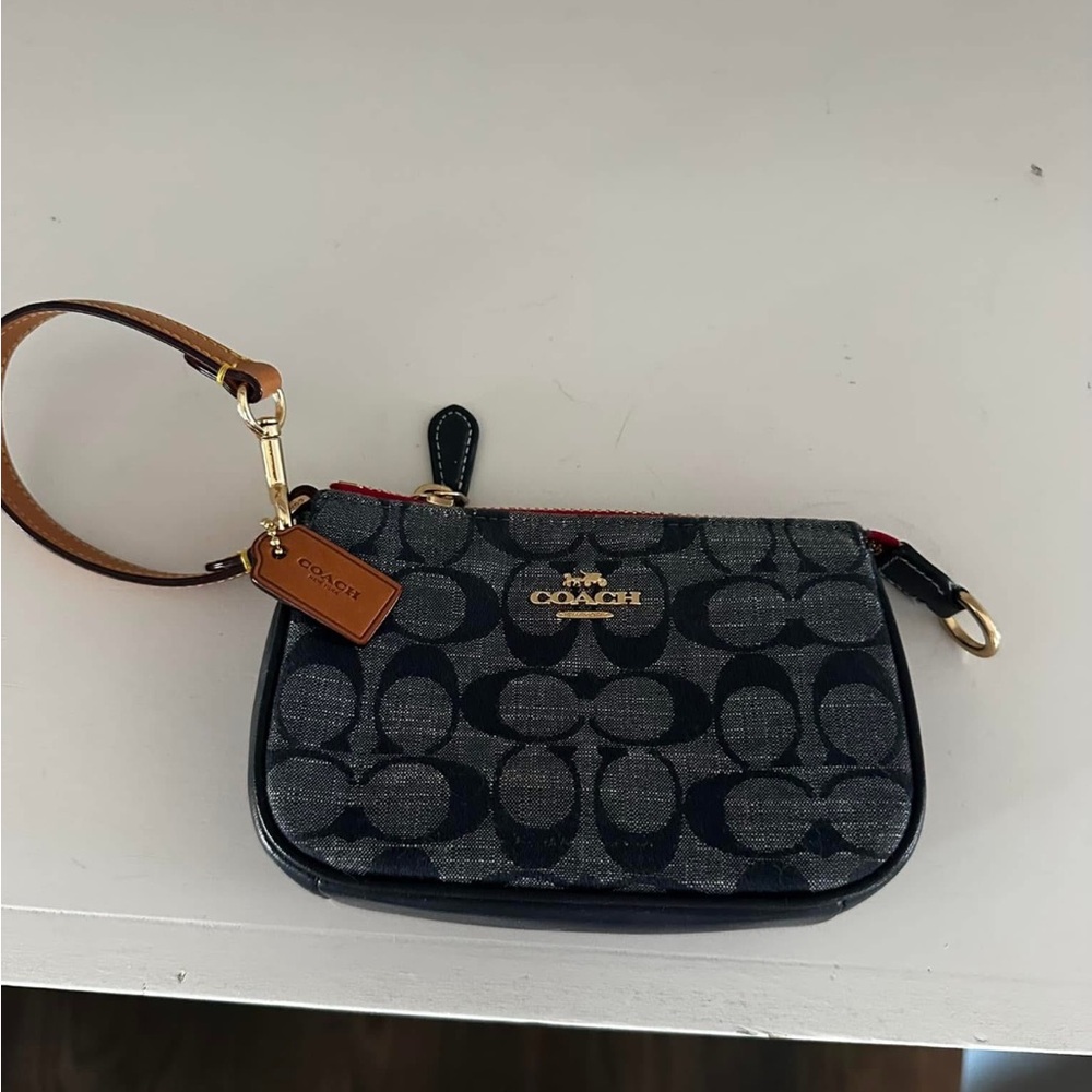 Coach Black Wristlet Bag Nolita